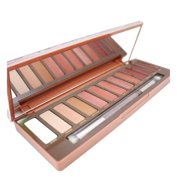 Urban Decay Naked Heat 12 Shades Eyeshadow Palette 12x0.045 oz New Sealed - Picture 1 of 10
